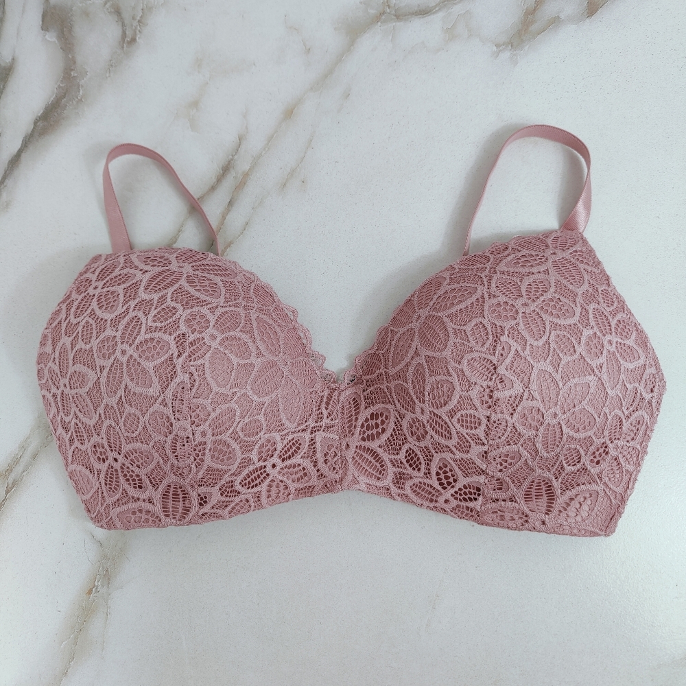 SHEIN Pink Floral Lace Molded Cups Wireless Wirefree Bra Bralette, 38DD
